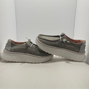 Hey Dude Women's Wendy Peak Chambray shoes Size 7